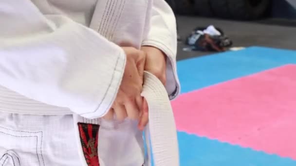 Cintura bianca Jiu Jitsu brasiliano — Video Stock