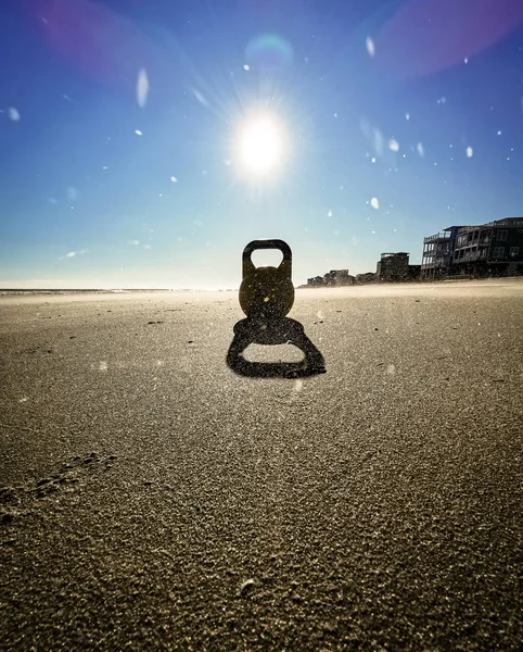 Folly Beach 'teki Kettlebell' in Silueti