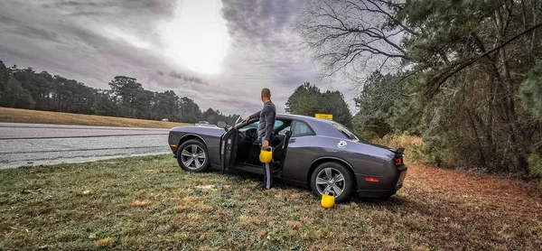 Dodge Challenger and Kettlebell Trainer