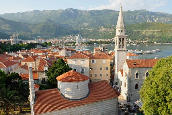 Pohled shora na staré město Budva, Budva, Černá Hora — Stock fotografie