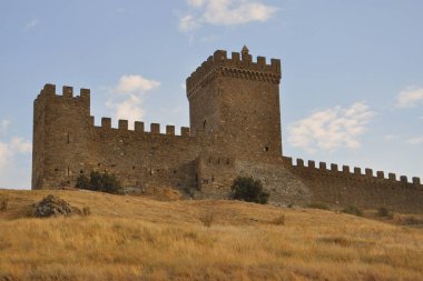 Ceneviz kalesi Sudak 'ın en büyük ilgi odağı ve aynı zamanda Kırım' ın en büyük ilgi odağı.