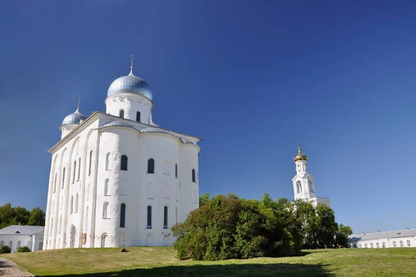 St. Yuriev Monastery of the Russian Orthodox Church in honor of the Great Martyr George, one of the oldest in Russia — Stock Photo, Image