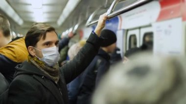 Akut Solunum Enfeksiyonu. Avrupa Corona Virüsü. Avrupa 'da Coronavirüs.