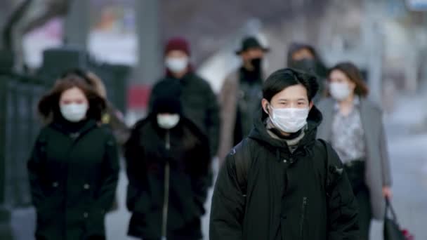 Coronavirus Korea. Corona Virus. Covid-19 Korean Ethnicity. Wear Mask Flu People — Stock Video