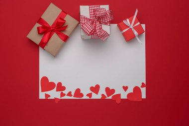 Mutlu Sevgililer günü aşk kutlama bir rustik tarzda izole.