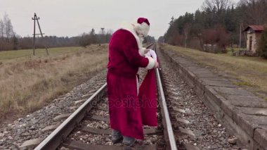 Noel Baba hediye çanta demiryolu kontrol