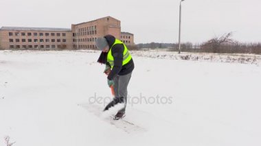 Kullanarak alt kürek kar ve ara 