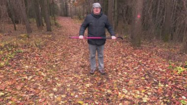 Sit yapıyor Polonyalılar hiking ile uzun yürüyüşe çıkan kimse ups 