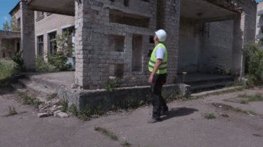 Terk edilmiş eski daire evleri kontrol Oluşturucu