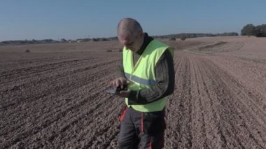 Çiftçi tablet sahada kullanma