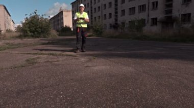 Yaz günü uçak iniş işçi