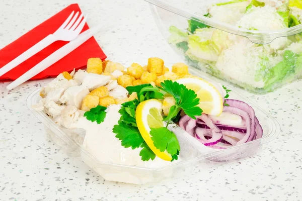 Take Away Caesar Salad Plastic Containers — Stock Photo, Image
