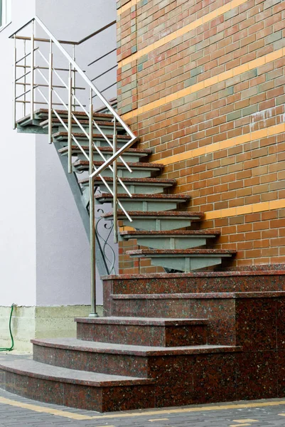 Marble Steps Staircase Metal Railing Brick Wall Home Corner Architecture — Stock Photo, Image