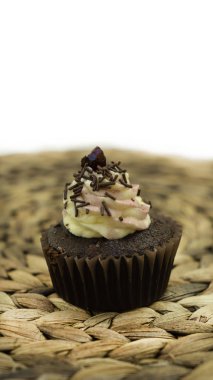 Bitter çikolata ile cupcakes 