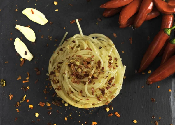 Spaghetti Mit Knoblauch Und Pfeffer — Stockfoto