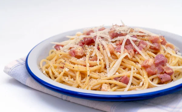 Spaghetti Carbonara Auf Dem Teller — Stockfoto