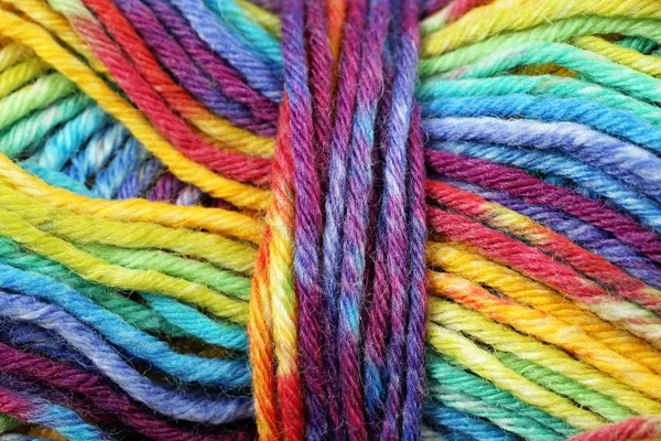 Gökkuşağı renkli iplik doku kapat