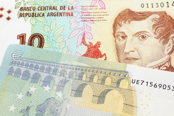 Deset Peso Bankovek Argentiny Zblízka Makru Červenou Pěti Europankovkou — Stock fotografie
