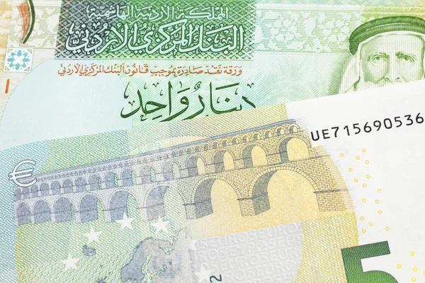 欧盟5欧元纸币 面值为1第纳尔 由约旦发行 以宏观货币结算 — 图库照片