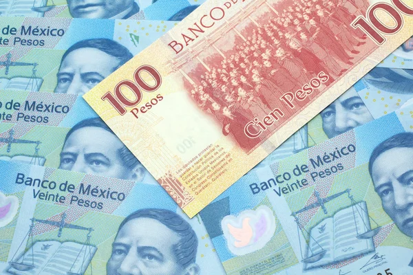 Nahaufnahme Einer Hundert Mexikanischen Peso Banknote Mit Mexikanischen Zwanzig Peso — Stockfoto