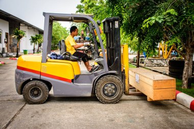 Forklift sektöründe sürüş işçi