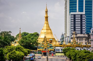 Sule pagoda, Yangon şehir merkezinde yer almaktadır, Myanmar, Mayıs-2017