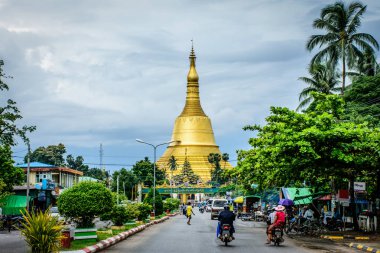 Shwe Maw Daw Pagoda. Bu Bago şehir, Myanmar bulunan