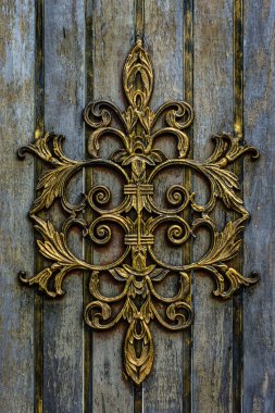 o tellere bronz metal, sanat tasarım ile yapılır