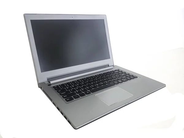 Modern laptop (grå färg) är isolerade på vit bakgrund — Stockfoto