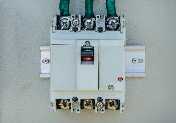 foto elektrik Breaker