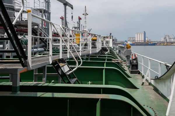 Cubierta de la nave, lado del puerto —  Fotos de Stock