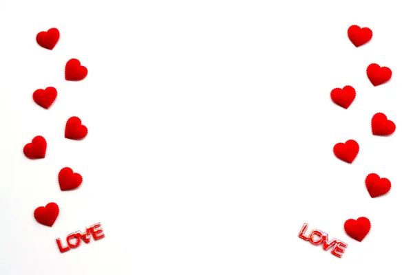 Rote Herzen Und Liebestext Schweben Auf Weißem Hintergrund Mit Leerraum — Stockfoto