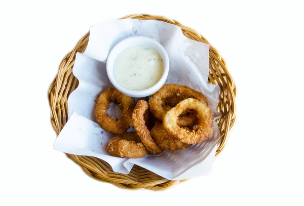 Calamar Frito Con Salsa Blanca Para Aperitivo Sobre Fondo Blanco —  Fotos de Stock