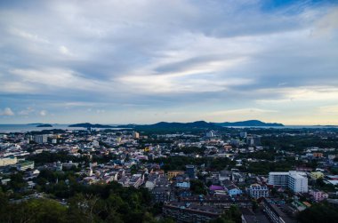 Sundown hill ile şehir içinde