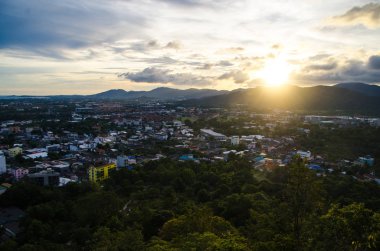 Sundown hill ile şehir içinde