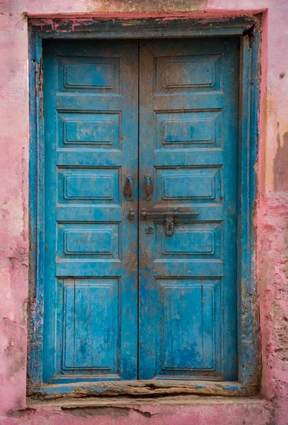 Uma velha porta indiana vintage — Fotografia de Stock