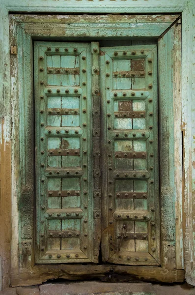 bir eski vintage Hint kapı