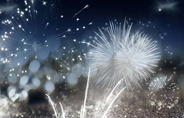 Fogos de artifício no Ano Novo e espaço de cópia — Fotografia de Stock