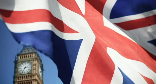 Conceito Brexit - Bandeira do Reino Unido em símbolos de Londres — Fotografia de Stock