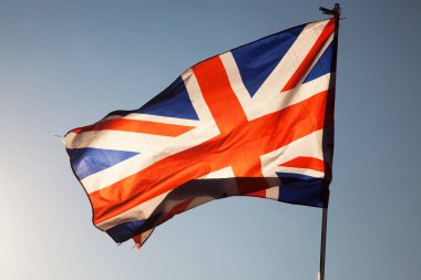 Union Jack bayrağının mavi gökyüzü, İngiltere'de yakın çekim
