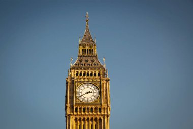 ikonik Big Ben'e ve Parlamento, Londra