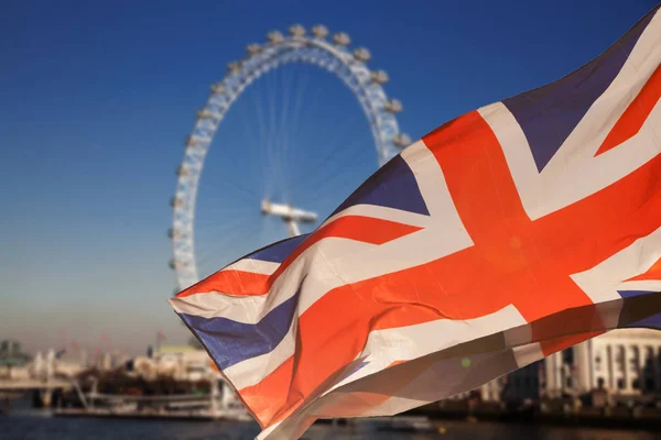 Brexit concept - Union Jack flag and iconic London landmarks - U — Stock Photo, Image