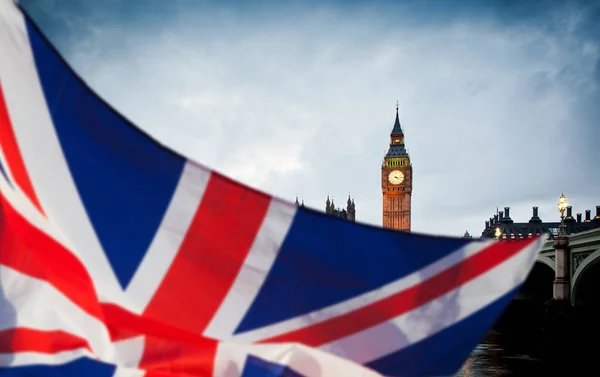 Brexit concept - Union Jack flag e l'iconico Big Ben nel backg — Foto Stock