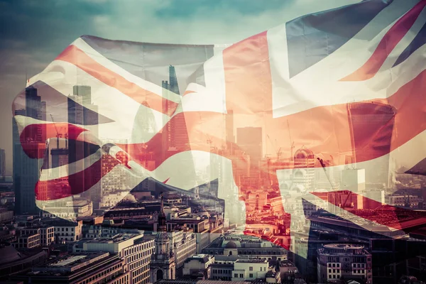 Brexit concept - Union Jack flag and iconic London landmarks - U — Stock Photo, Image