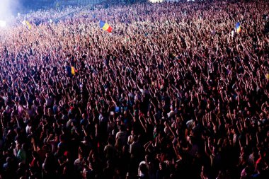 Konserdeki kalabalık - Yaz müzik festivali