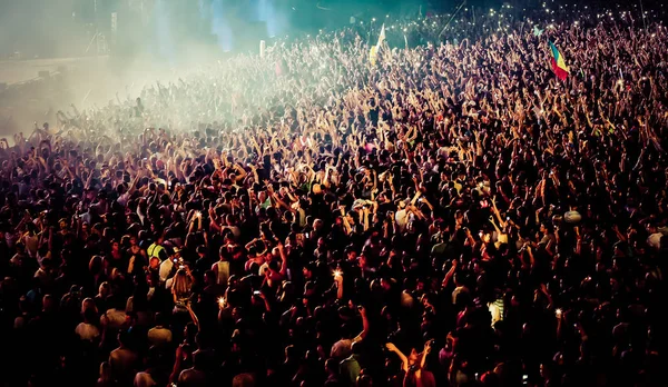 Foule au concert - festival de musique d'été — Photo