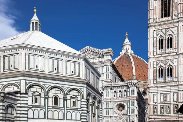 Piękną renesansową katedrę santa maria del fiore we Florencji, Włochy — Zdjęcie stockowe