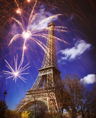 City - Eyfel Kulesi (Paris, Fransa, yeni yıl kutlama) 