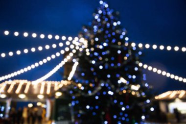 bulanık Noel ağacı ışıkları ile