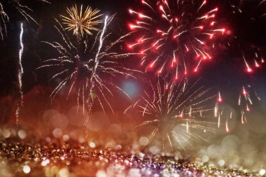 Yeni yıl ve kopya alanı - soyut tatil backgrou havai fişek